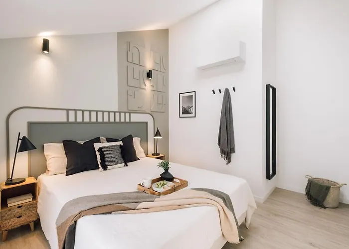 Marley - 1 Bedroom And Parking In Campolide Appartement
