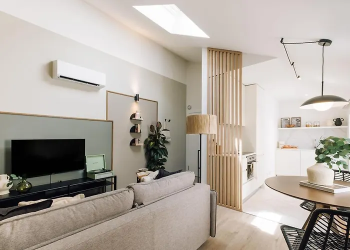 Marley - 1 Bedroom And Parking In Campolide * Lissabon