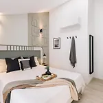 Marley - 1 Bedroom And Parking In Campolide شقة