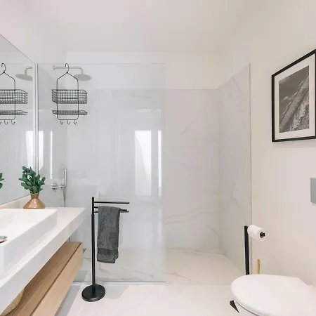 Marley - 1 Bedroom And Parking In Campolide 리스본