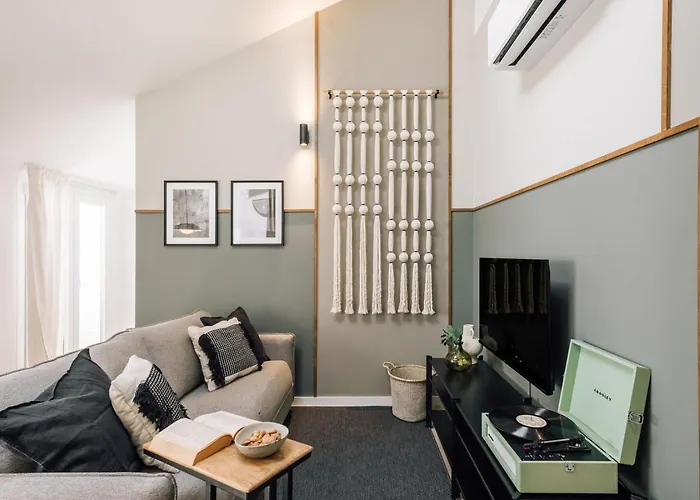 Marley - 1 Bedroom And Parking In Campolide