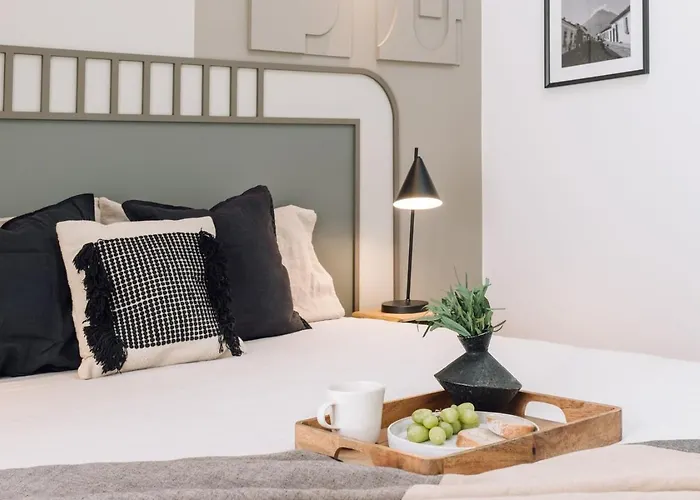 Marley - 1 Bedroom And Parking In Campolide * Lisboa