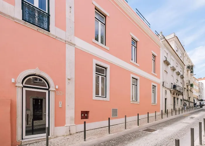 Marley - 1 Bedroom And Parking In Campolide